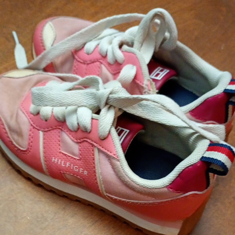 Tommy Hilfiger Kids Sneakers in Pink and White